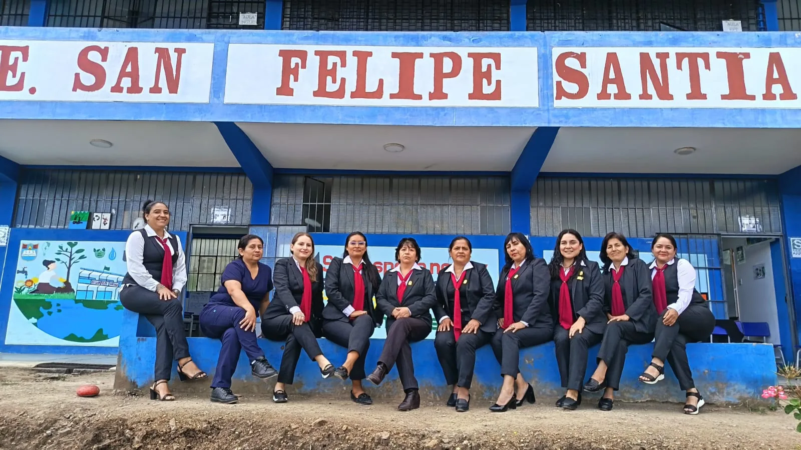 Docentes de la I.E. San Felipe Santiago